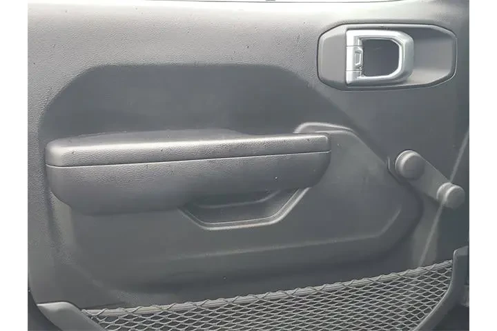 $24788 : Jeep Wrangler 2021 4x4 Sport image 9