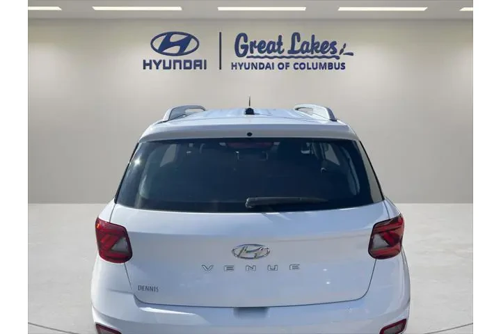 $17377 : Hyundai VENUE 2023 SEL 4dr C image 6