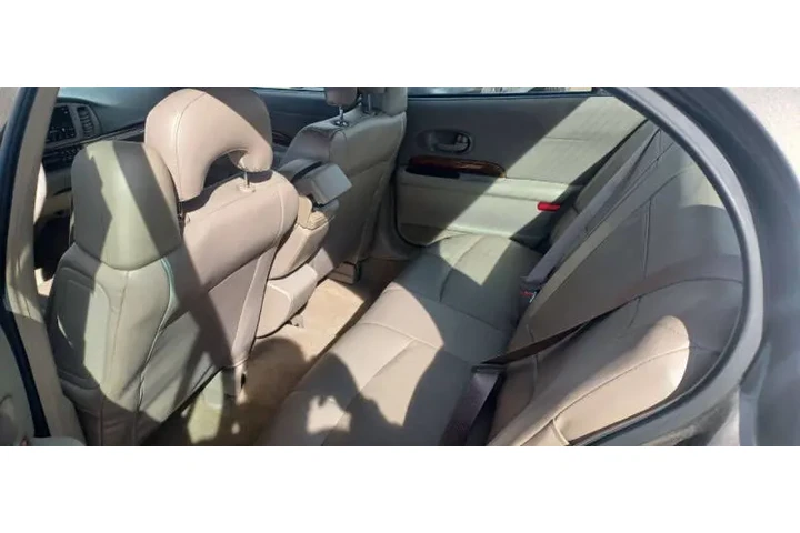 $5695 : 2001 LeSabre Custom image 7