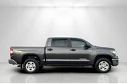 $24995 : Toyota Tundra 2016 4x4 SR5 4 thumbnail