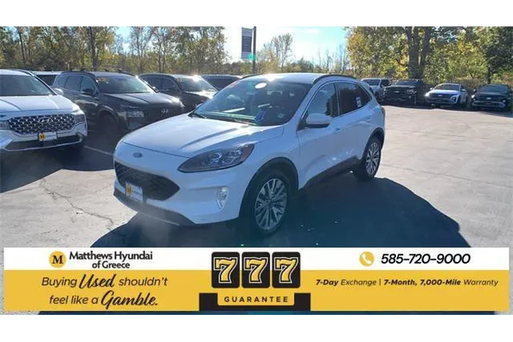 $18490 : Ford Escape 2022 AWD Titaniu image 1