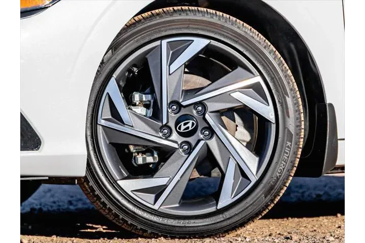 $25342 : Hyundai ELANTRA Hybrid 2025 image 6