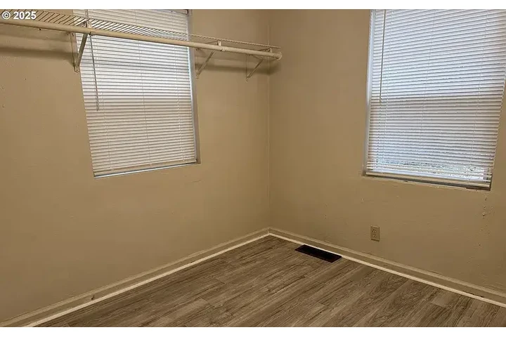 $1500 : HOUSE FOR RENT IN OREGON image 1