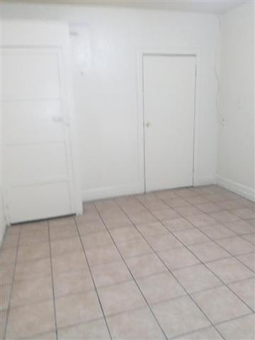 $1550 : 1 BED 1 BATH FOR RENT image 7