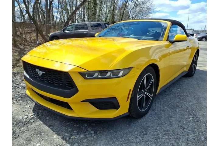 $30986 : Ford Mustang 2024 EcoBoost P image 3