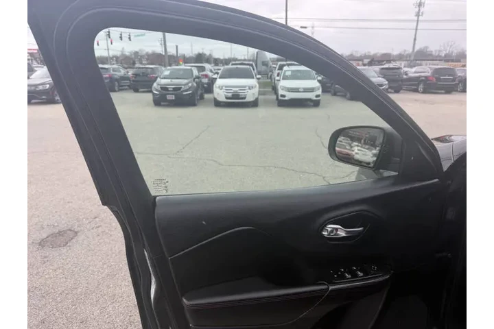 $7450 : 2014 Cherokee Trailhawk image 10