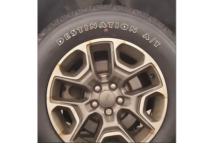 $21342 : Jeep Cherokee 2020 4x4 Trail image 6