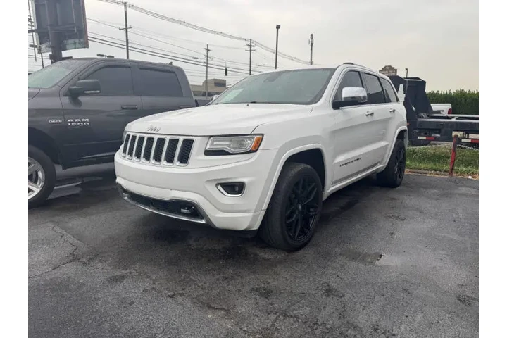 $9995 : 2015 Grand Cherokee Overland image 2