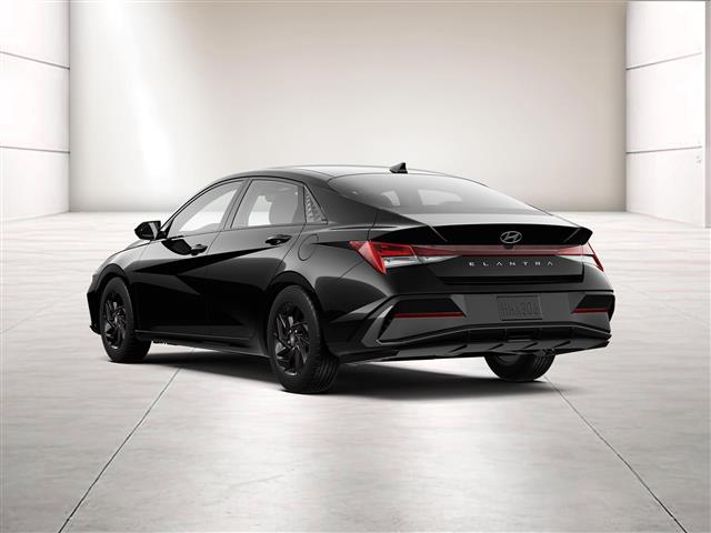 $25255 : New 2024 Hyundai ELANTRA SEL image 5