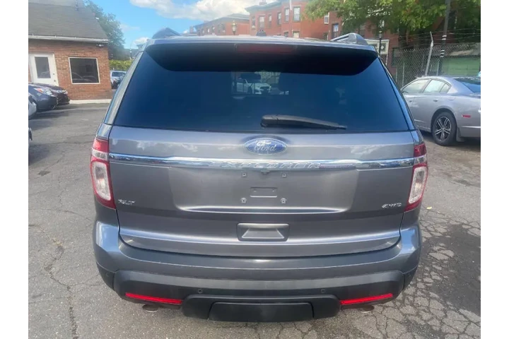 2014 Explorer image 5
