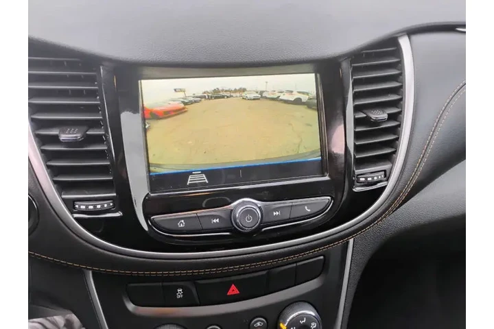 $13850 : 2019 Trax LT image 7