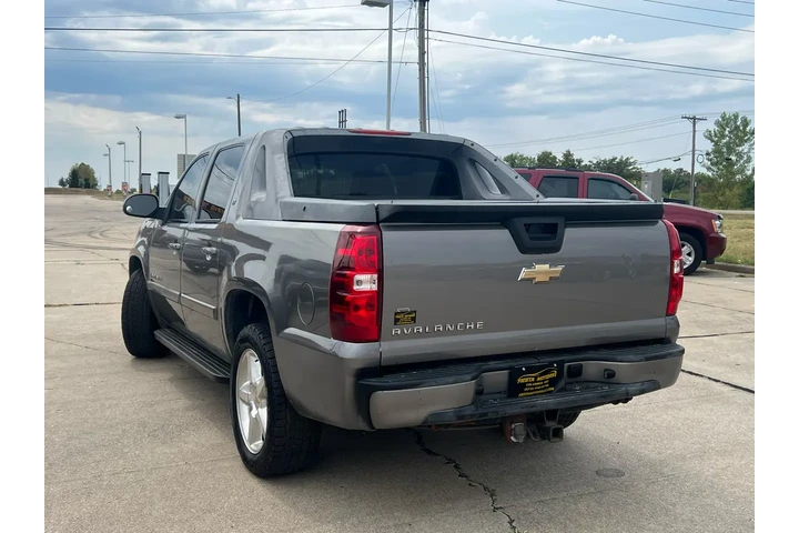2007 Avalanche LTZ 2WD image 7
