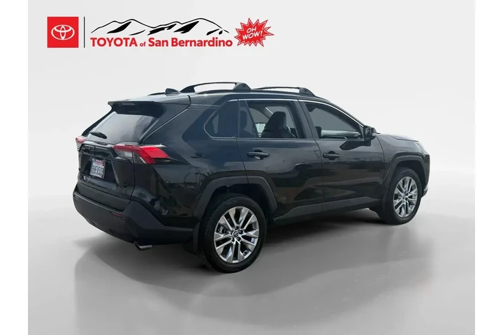 $29999 : Toyota RAV4 2023 XLE Premium image 5
