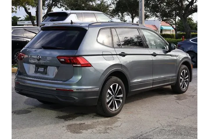 $17990 : Volkswagen Tiguan 2022 S 4dr image 9