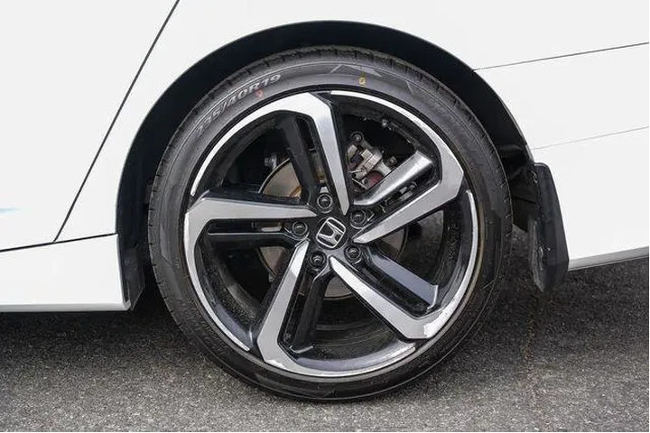 $16500 : Honda Accord 2018 Sport 4dr image 10