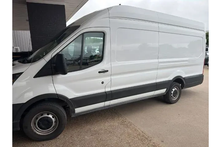 $35708 : Ford Transit 2023 250 3dr LW image 1