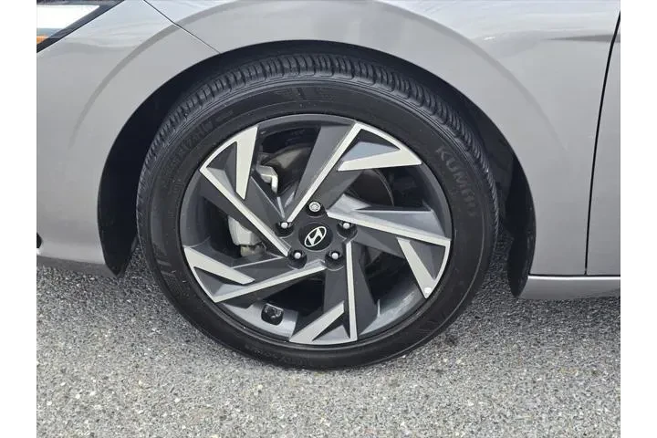 $22999 : Hyundai ELANTRA 2024 SEL 4dr image 9
