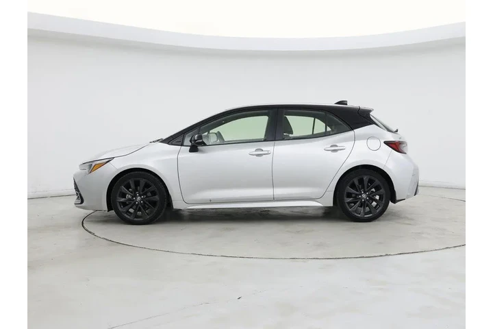 $24998 : Toyota Corolla Hatchback 202 image 3