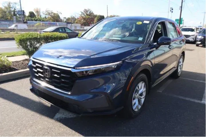 $25913 : Honda CR-V 2024 LX 4dr SUV image 9