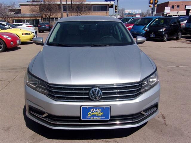 $15999 : 2017 Passat 1.8T S image 8