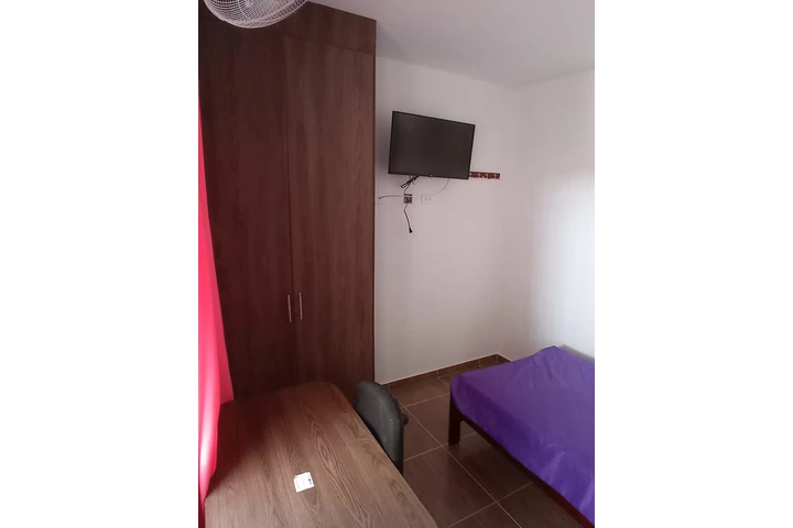 $580000 : HABITACION AMOBLADA ESTUDIANTE image 1