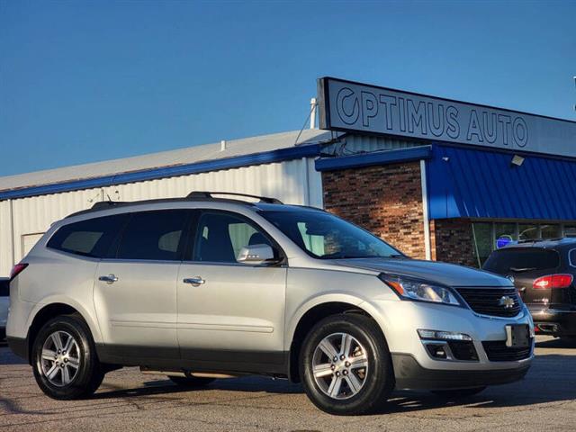 $12990 : 2017 Traverse LT image 2