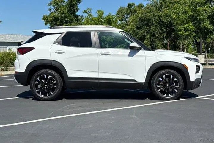$15949 : Chevrolet Trailblazer 2022 L image 10