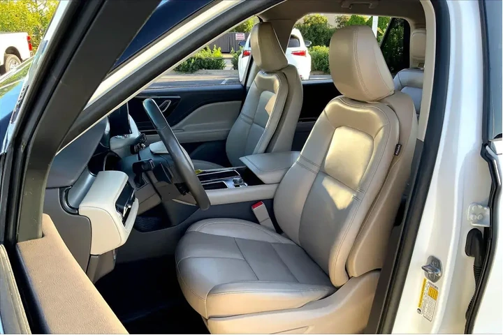 $26375 : Lincoln Aviator 2021 Standar image 7