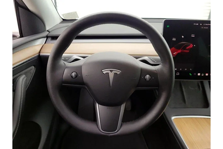 $33998 : Tesla Model Y 2023 AWD Long image 10