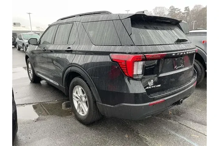 $33714 : Ford Explorer 2025 Active 4d image 4