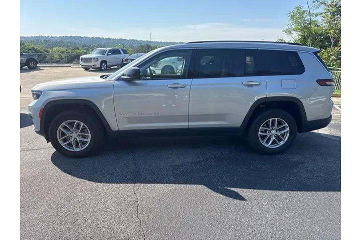 $30490 : Jeep Grand Cherokee L 2023 4 image 4