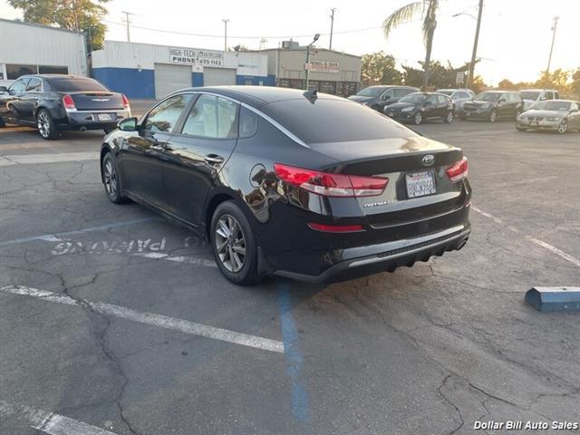 $12950 : 2020 Optima LX Sedan image 5