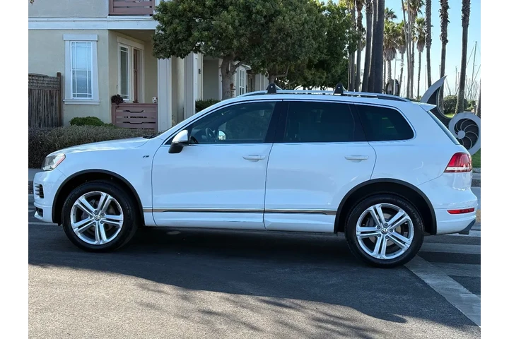 $16988 : 2014 Touareg R-Line image 9