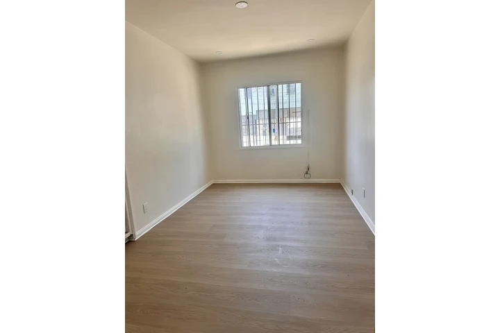 $1895 : APARTAMENTO DE 1 RECÁMARA image 3