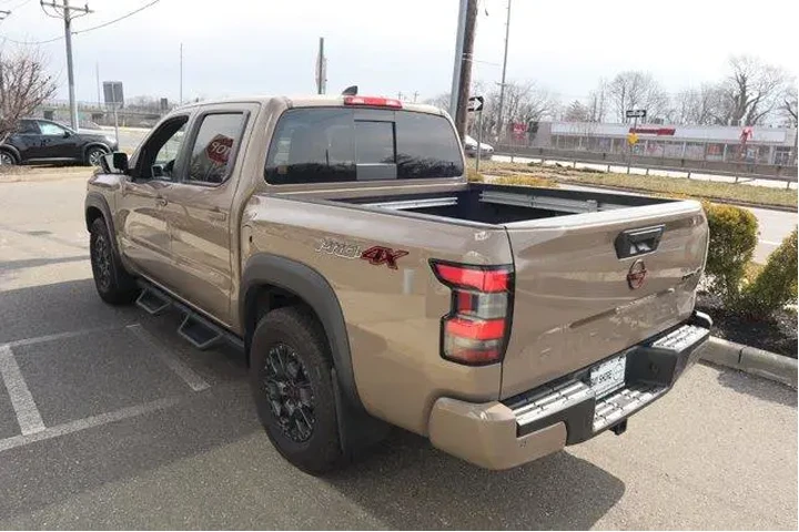 $33720 : Nissan Frontier 2023 4x4 SV image 9
