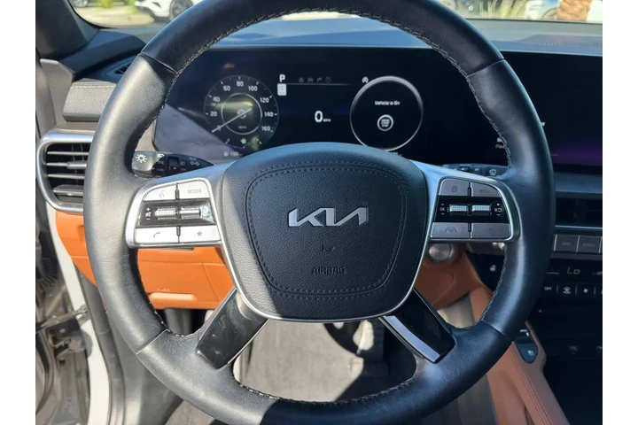 Kia Telluride 2024 AWD SX-Pr image 9