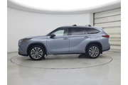 $39998 : Toyota Highlander 2022 AWD P thumbnail