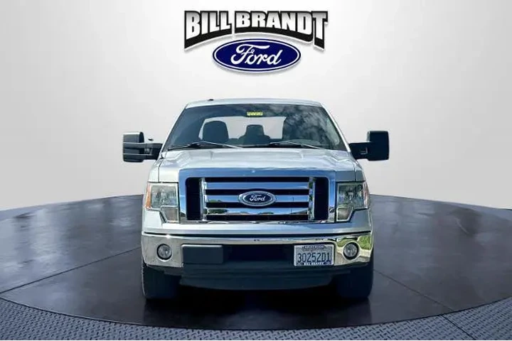 $17995 : Ford F-150 2011 4x2 XLT 4dr image 5
