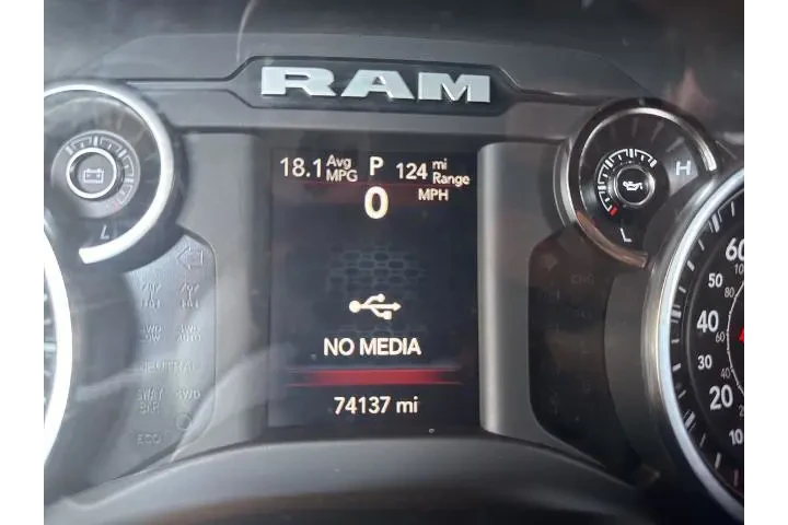 $25022 : Ram 1500 2019 4x4 Big Horn 4 image 6