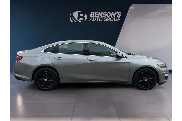 $19994 : Chevrolet Malibu 2023 LT 4dr image 6