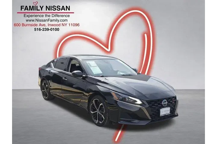 $21236 : Nissan Altima 2023 2.5 SR 4d image 1