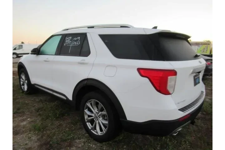 $23990 : Ford Explorer 2021 AWD Limit image 4