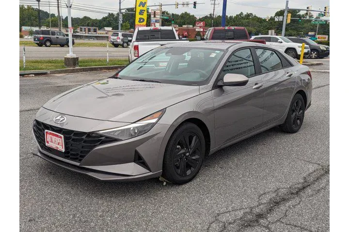 $17144 : Hyundai ELANTRA 2022 SEL 4dr image 8