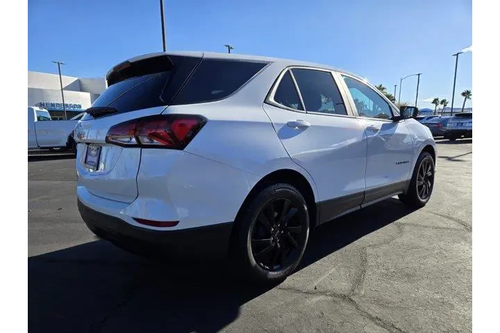 $21448 : Chevrolet Equinox 2024 LS 4d image 6