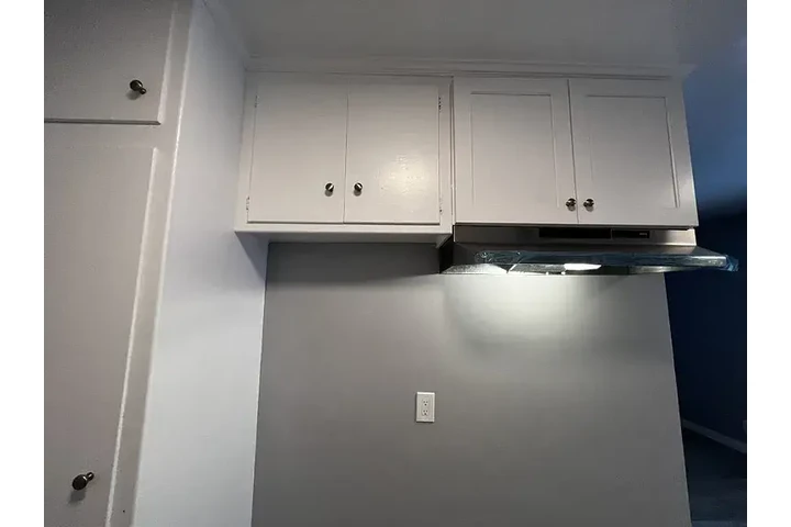 $1095 : Beautiful 1bd 1ba @Huntington image 3