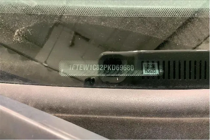 $28761 : Ford F-150 2023 4x2 XLT 4dr image 8