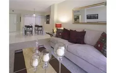 $1853 : Rento Miami image 4