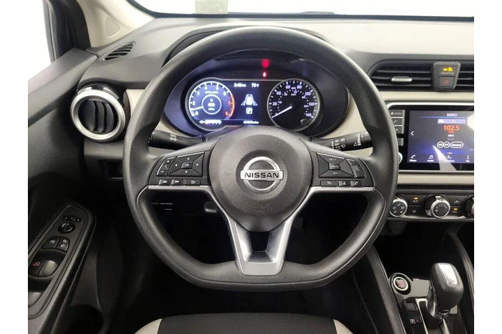 $15998 : Nissan Versa 2021 SV 4dr Sed image 10