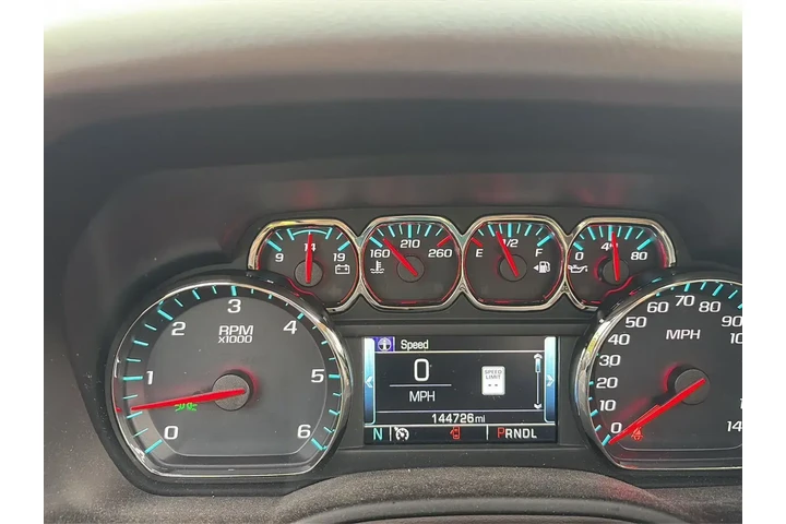$21832 : Chevrolet Tahoe 2019 4x2 LT image 1