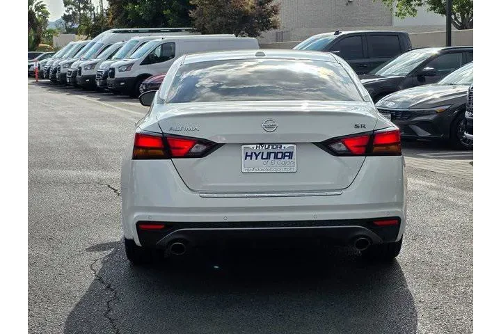 $19949 : Nissan Altima 2022 2.5 SR 4d image 6